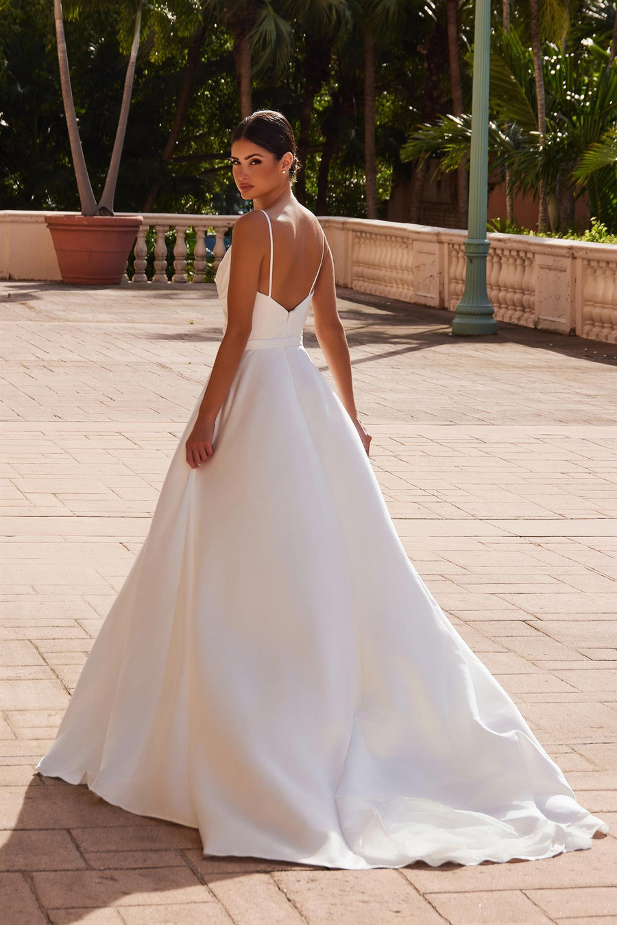Wedding Dresses Bridal Gown Long Pleated Wedding Dress White