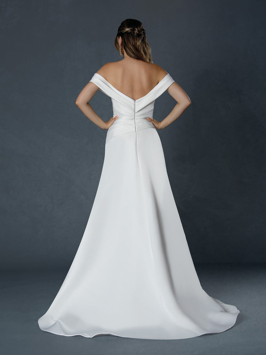 Wedding Dresses Pleated Long Slit Wedding Dress Off White