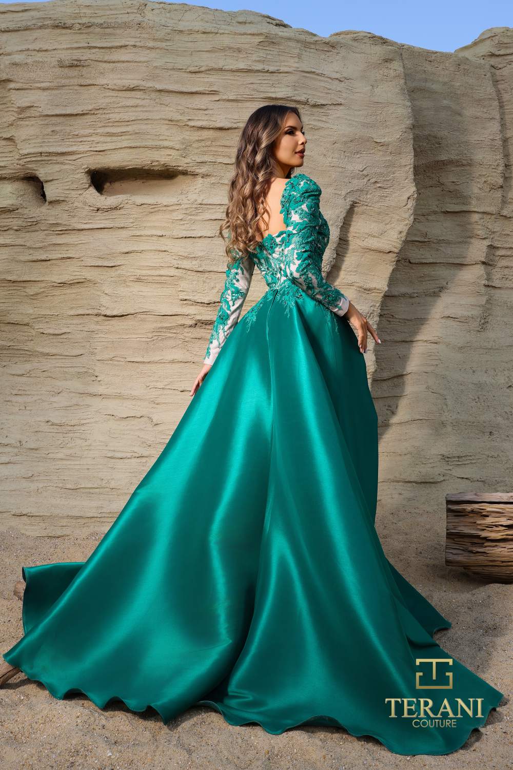 Mother of the BrideDresses Long Sleeve Mother of the Bride Overskirt Dress Emerald