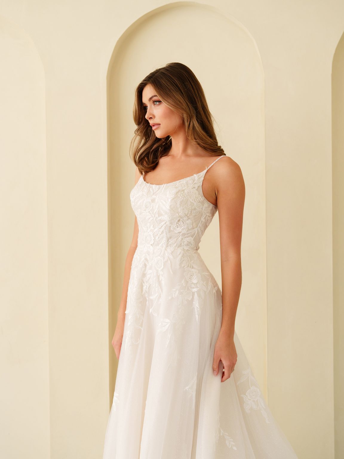 Wedding Dresses Bridal Gown Long A Line Lace Wedding Dress Off White/Almond
