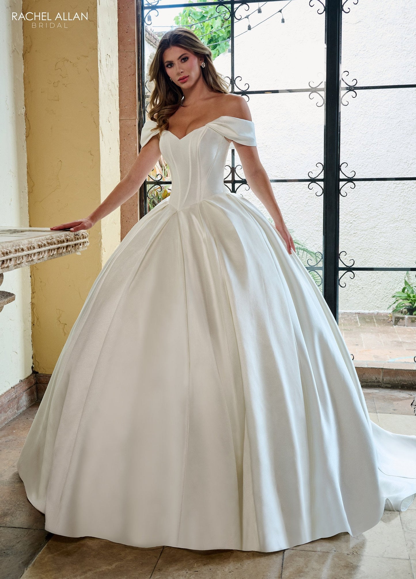 Wedding Dresses Ball Gown Pleated Long Wedding Dress  White