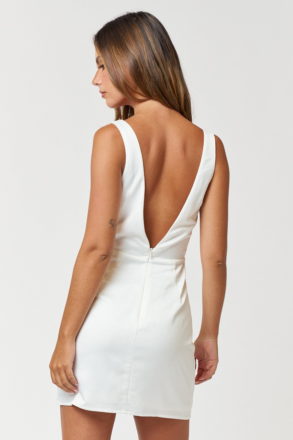 Cocktail Dresses Short Sleeveless Satin Bodycon Dress Off White