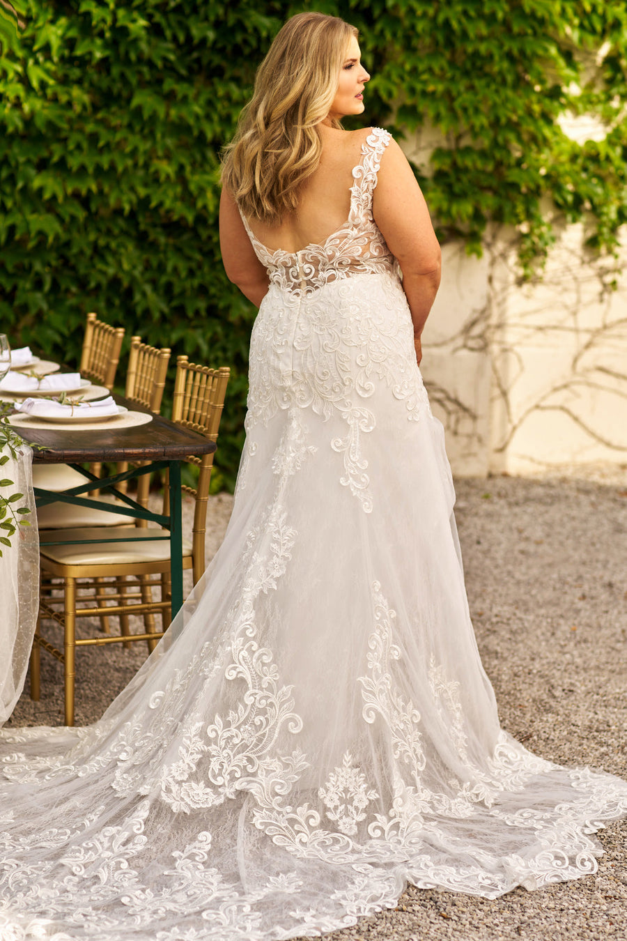 Wedding Dresses Long Floral Lacce Applique Plus Size Wedding Dress Ivory