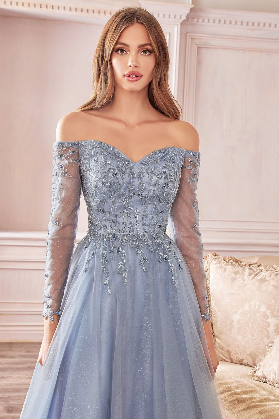 فستان رسمي بدون أكتاف من LaDivine CD0172