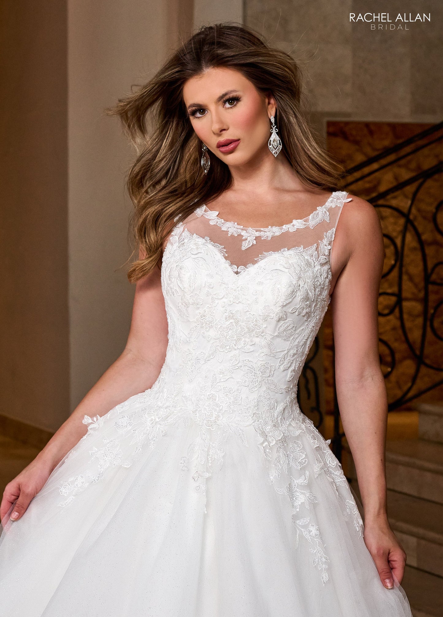 Wedding Dresses Glitter Long A Line Applique Wedding Dress White