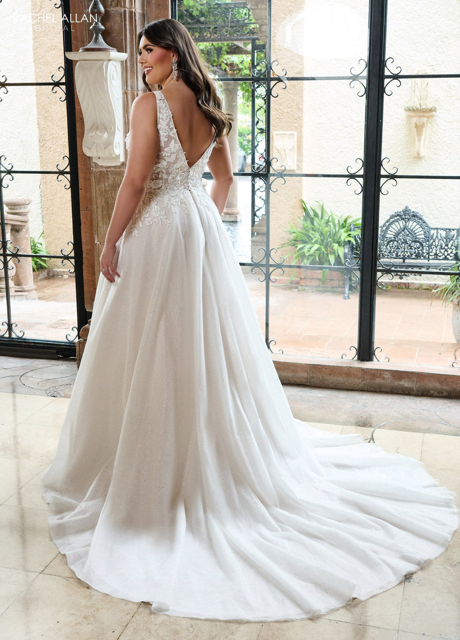 Wedding Dresses Glitter 3D Floral Applique Long A Line Wedding Dress White