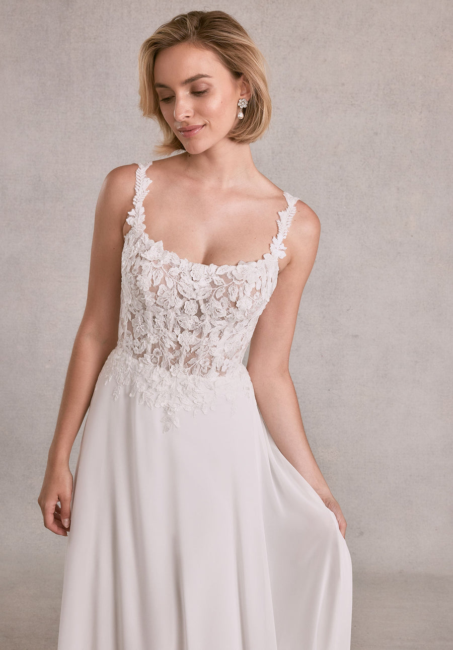 Wedding Dresses A Line Corset Long 3D Floral Applique Wedding Dress Ivory/Honey