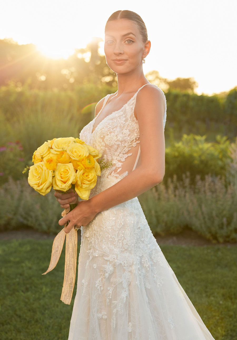 Wedding Dresses  Long A Line Lace Applique Wedding Dress Ivory/Champagne/Honey