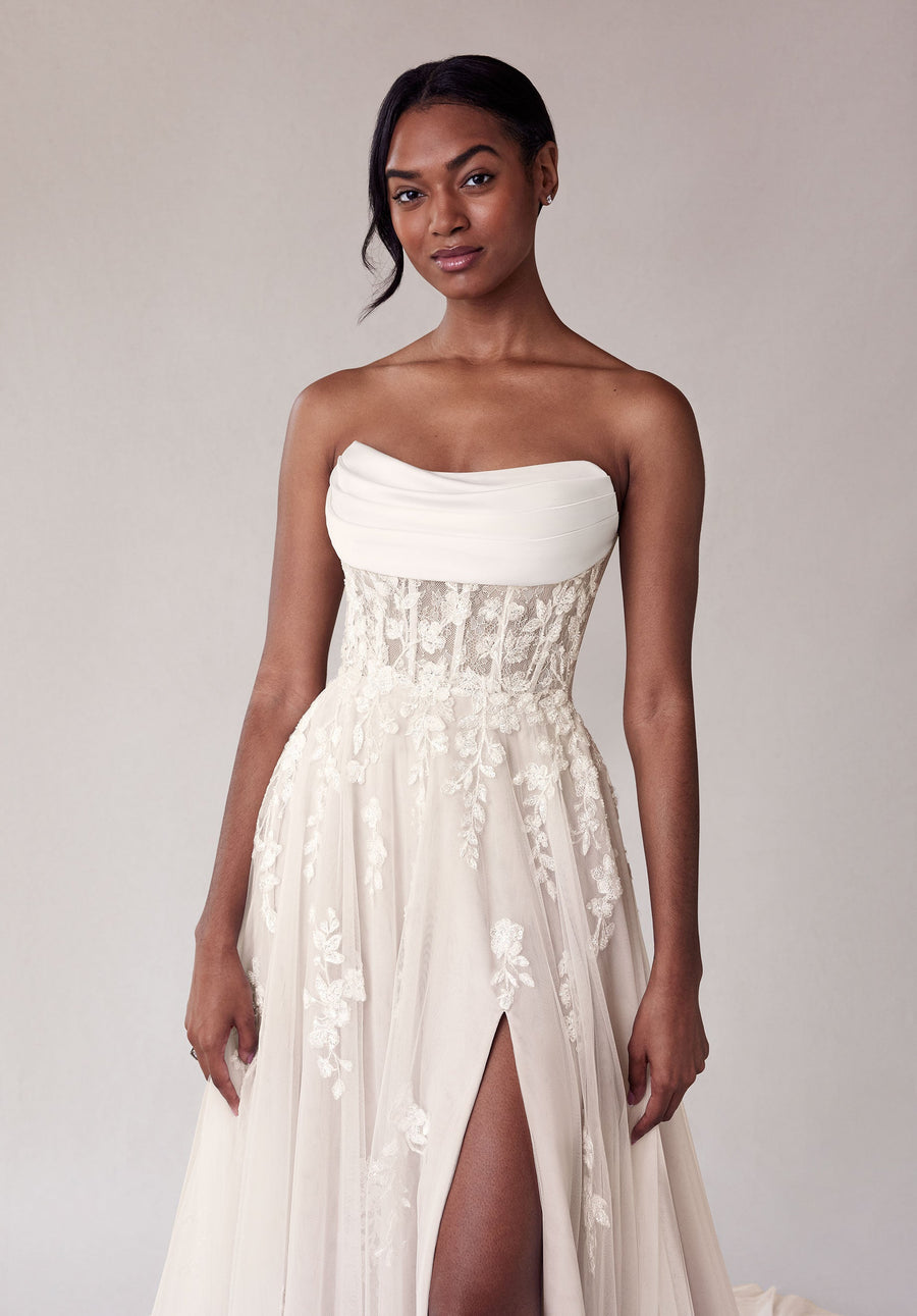 Wedding Dresses A Line Corset Lace Long Wedding Dress Ivory/Champagne