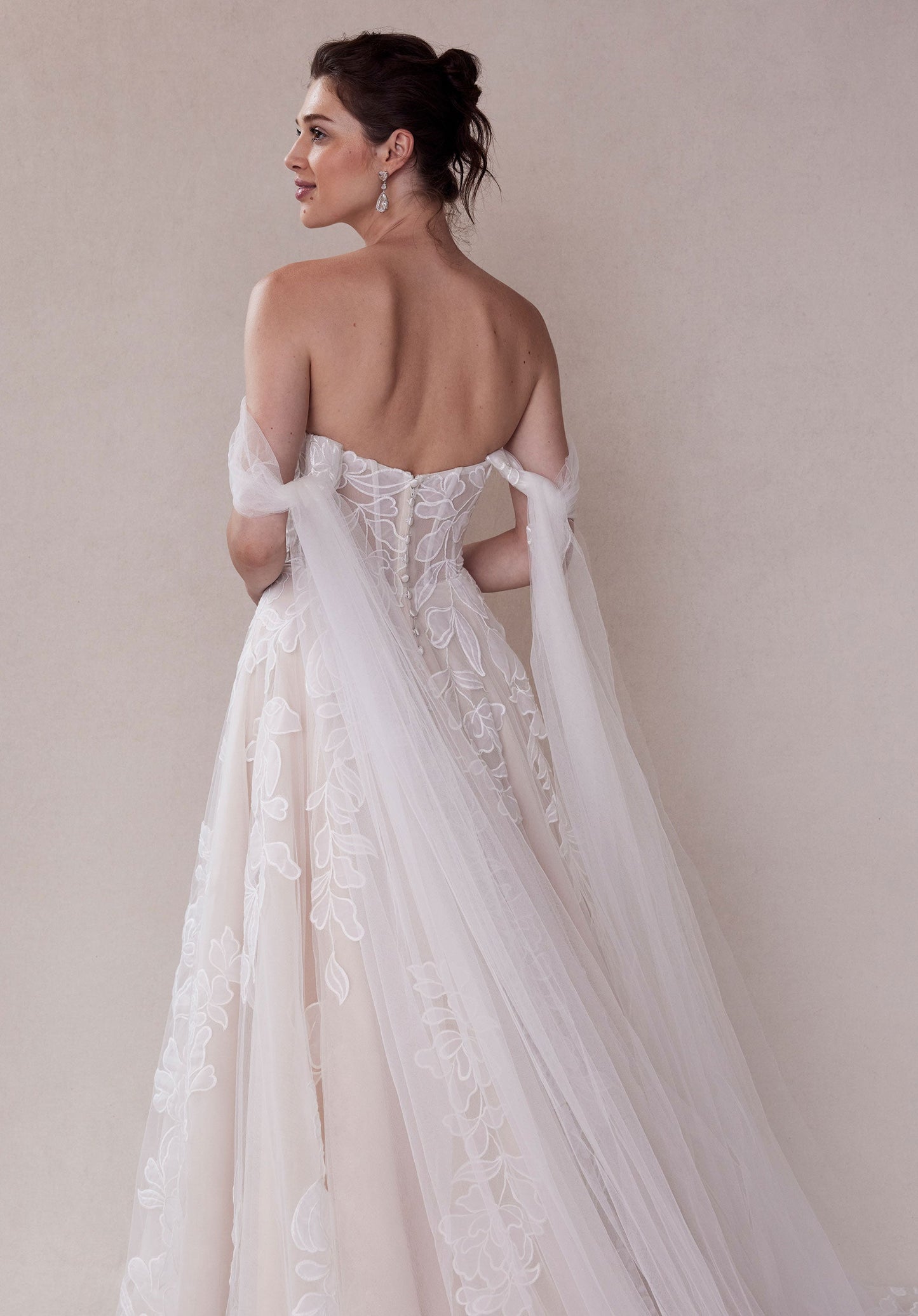 Wedding Dresses A Line Long Floral Applique Wedding Dress Ivory/Champagne/Honey