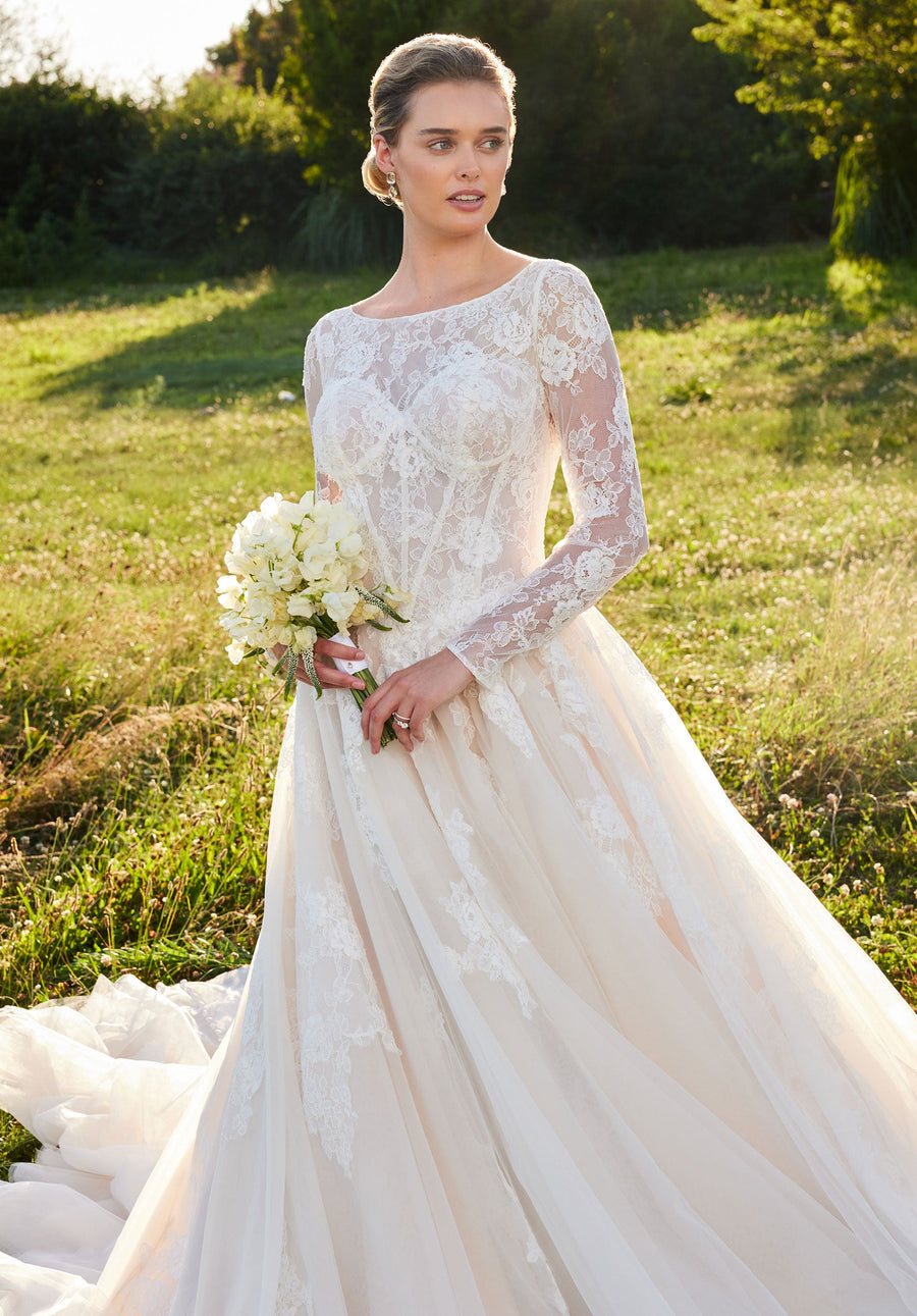 Wedding Dresses Long Sleeve Ball Gown Lace Wedding Dress Ivory/Champagne