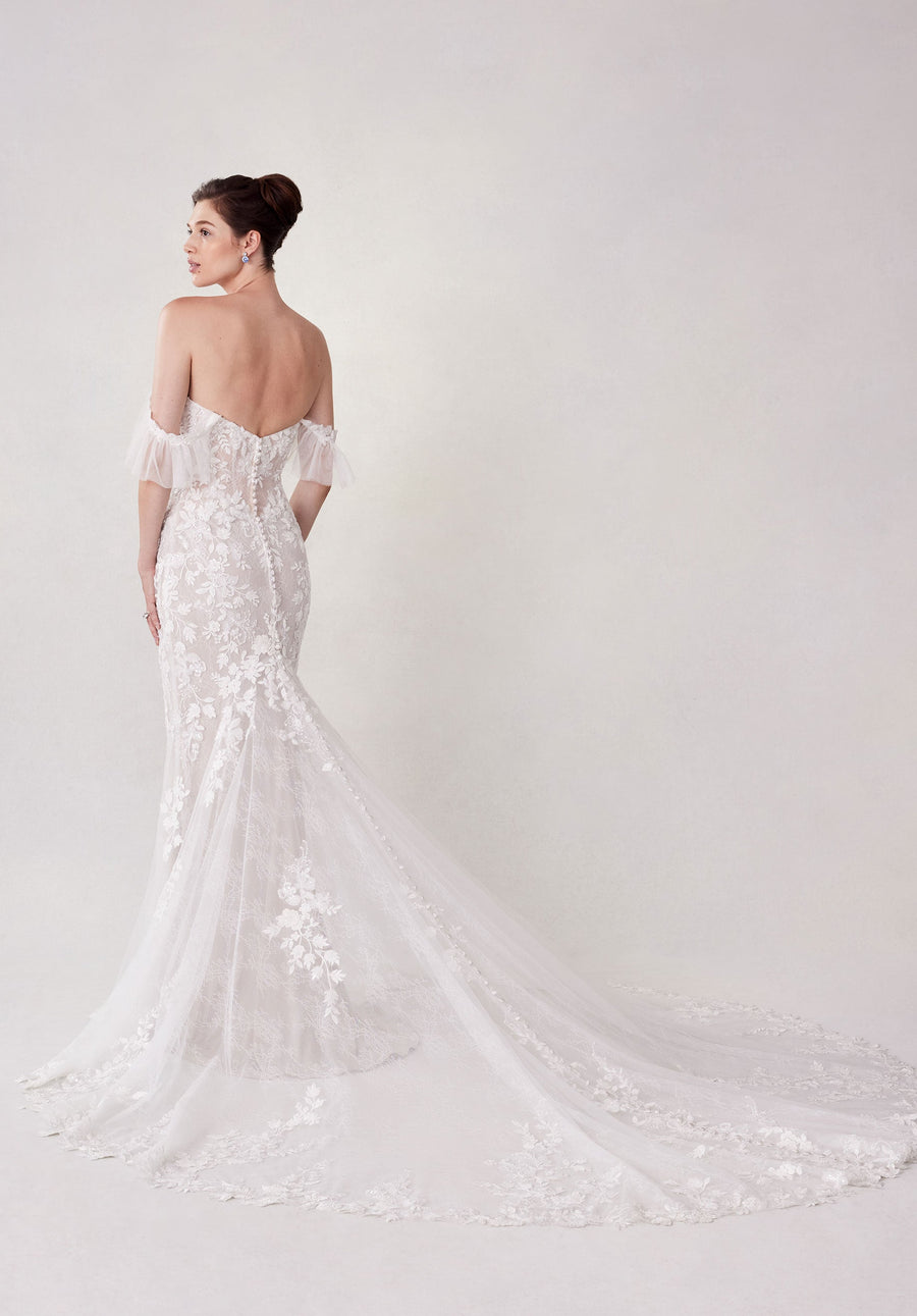 Wedding Dresses Long Beaded 3D Lace Wedding Dress Ivory/Cappucino/Honey