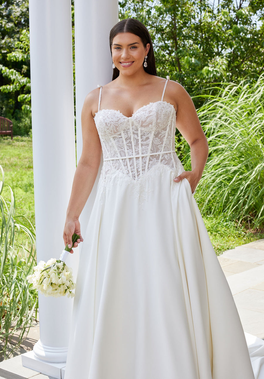 Wedding Dresses A Line Long Corset Plus Size Lace Wedding Dress Ivory/Honey