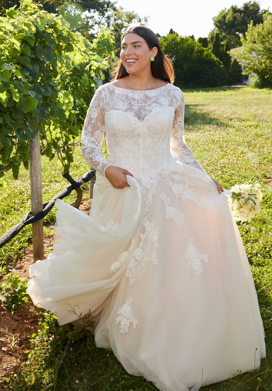 Wedding Dresses Long Sleeve Plus Size Lace Wedding Dress Ivory/Champagne