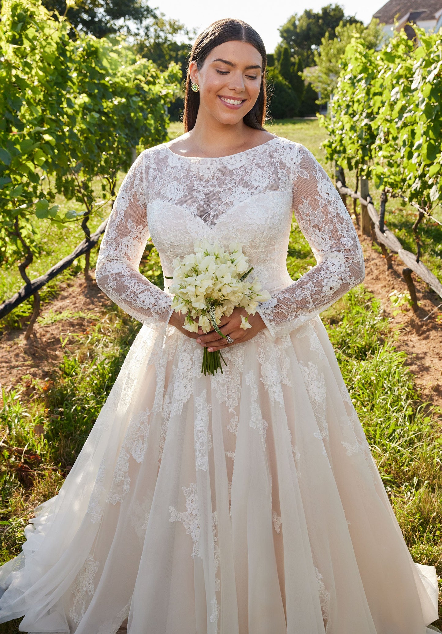 Wedding Dresses Long Sleeve Plus Size Lace Wedding Dress Ivory/Champagne