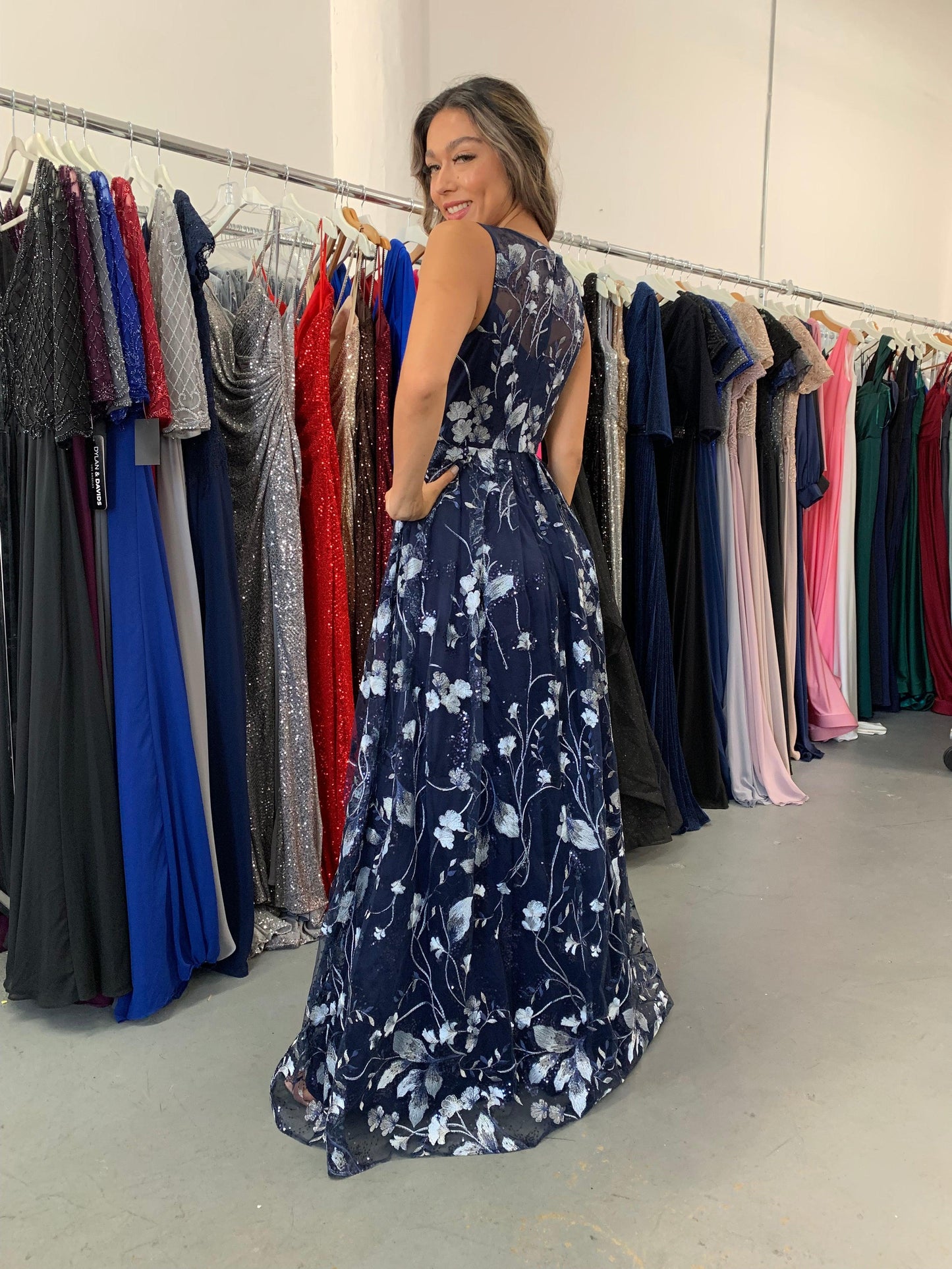 Sleeveless Long Formal Dress Size 6 - The Dress Outlet