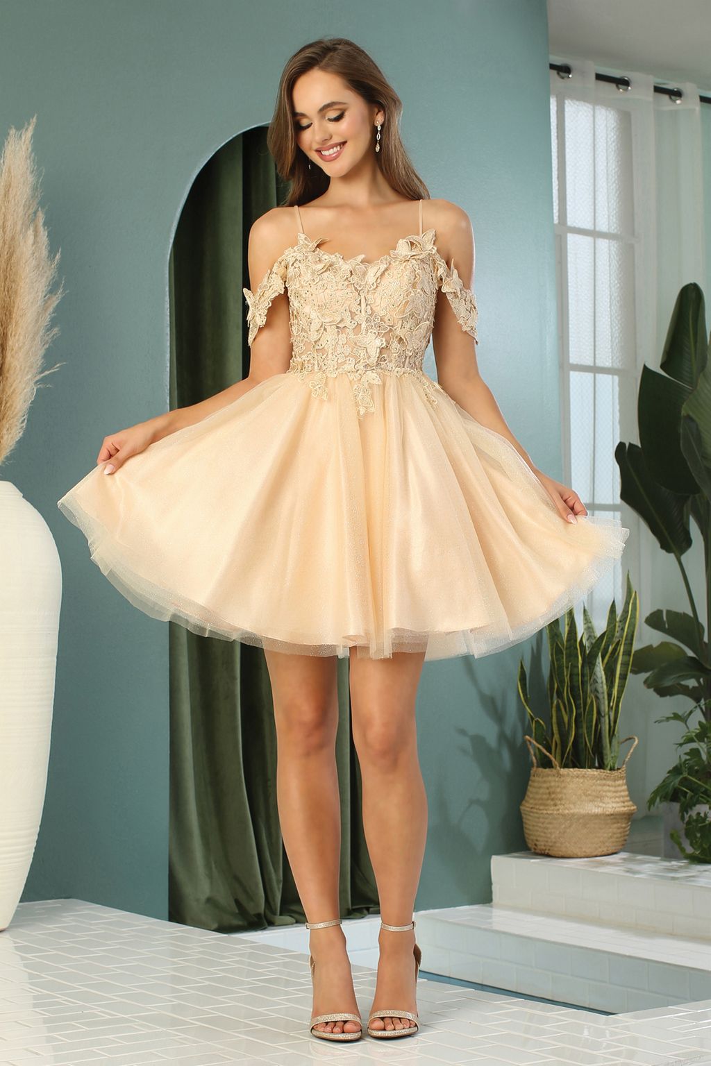 Cocktail Dresses A Line Homecoming Glitter Applique Prom Dress Champagne