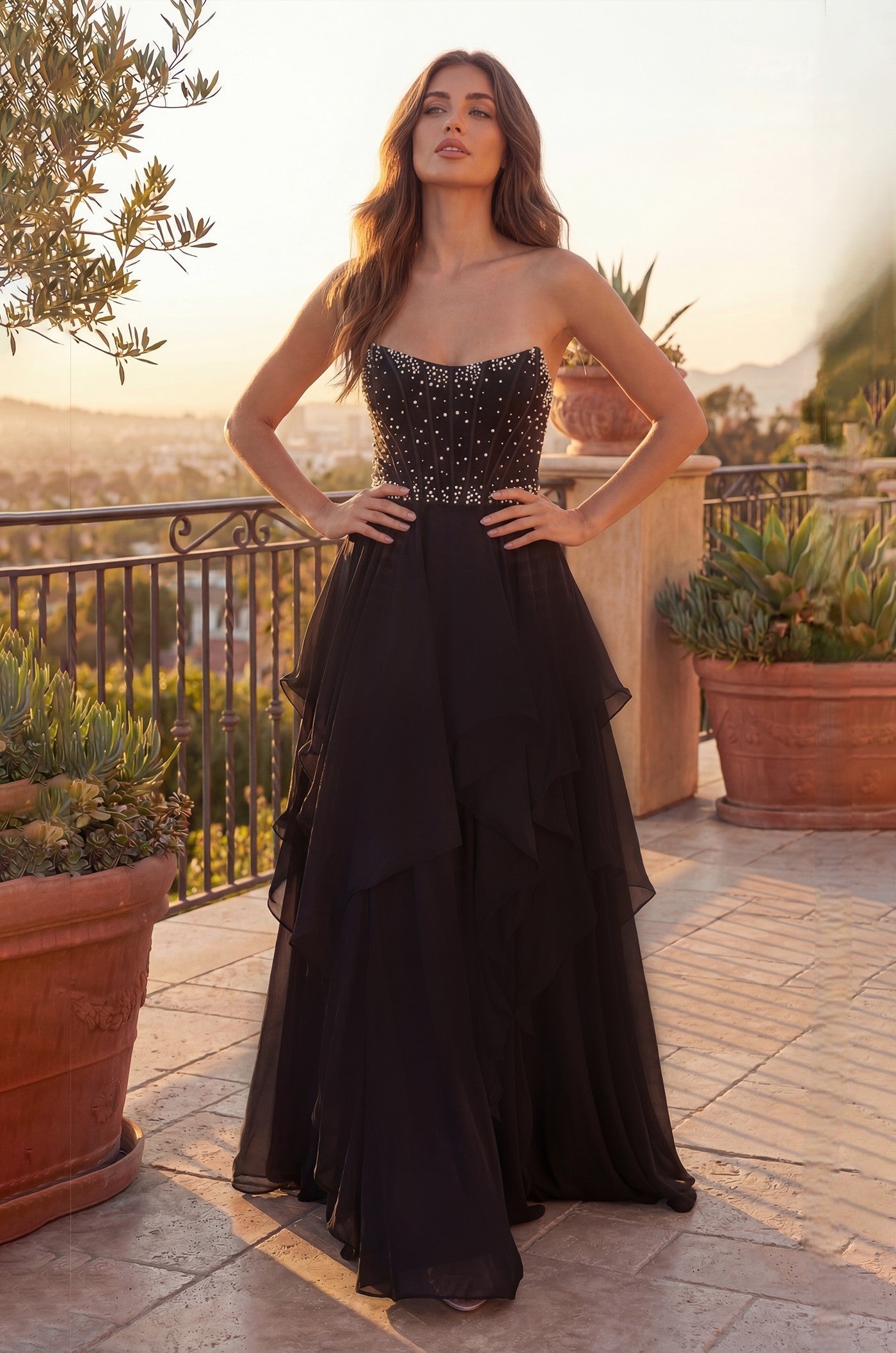 لؤلؤة Ballgown مشد طويل فستان الحفلة الراقصة مطرز