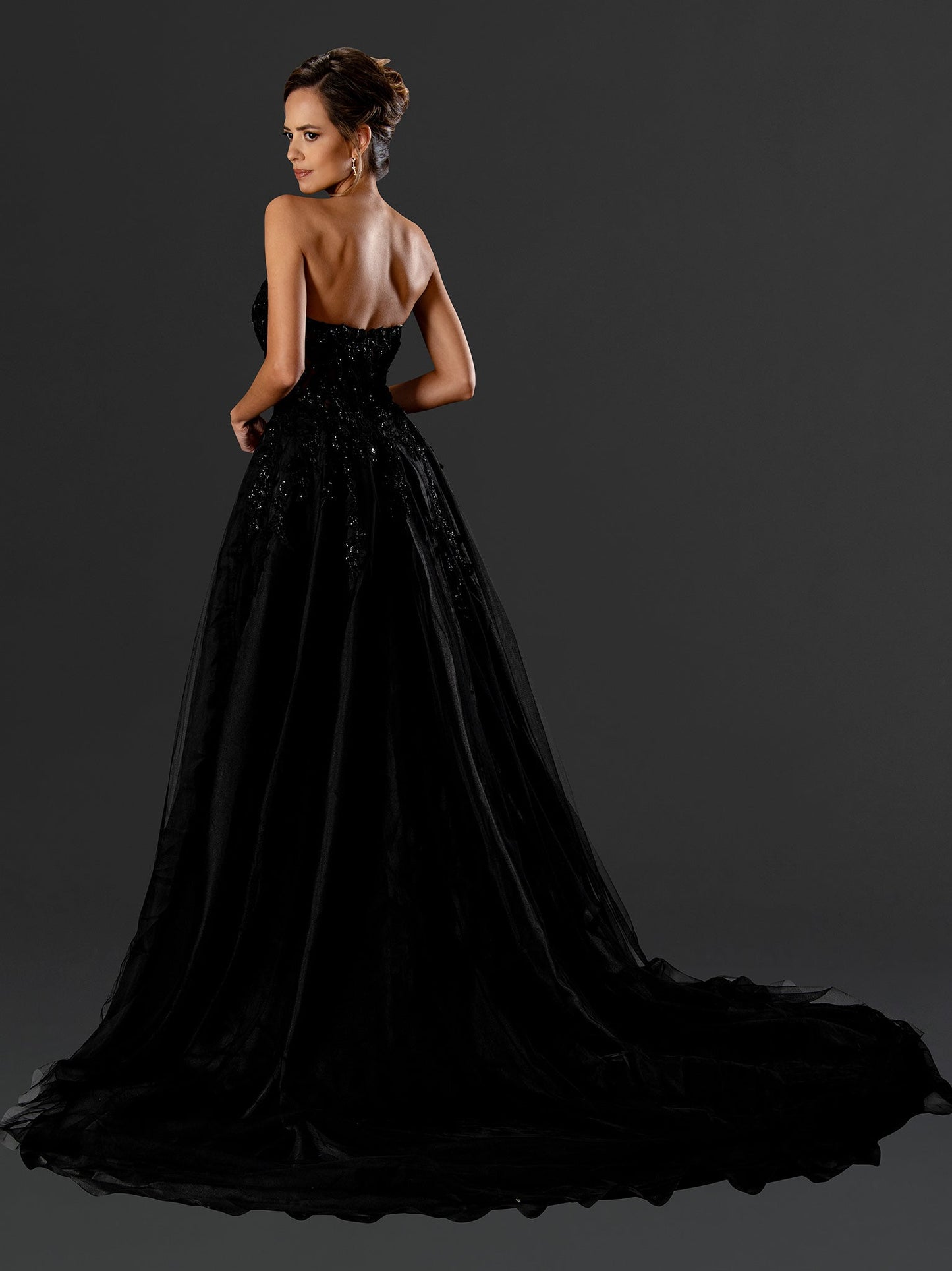 Wedding Dresses Beaded Lace Applique Long Wedding A Line Dress Black