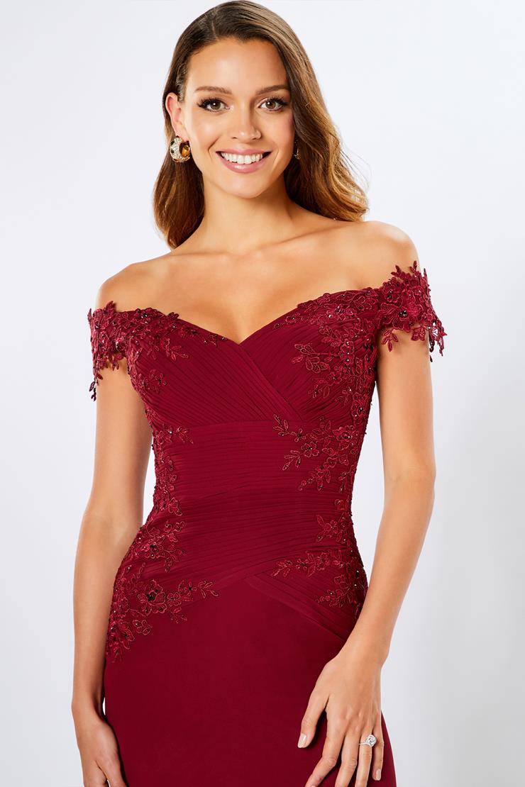 Formal Dresses Lace Applique Long Formal Dress Bordeaux