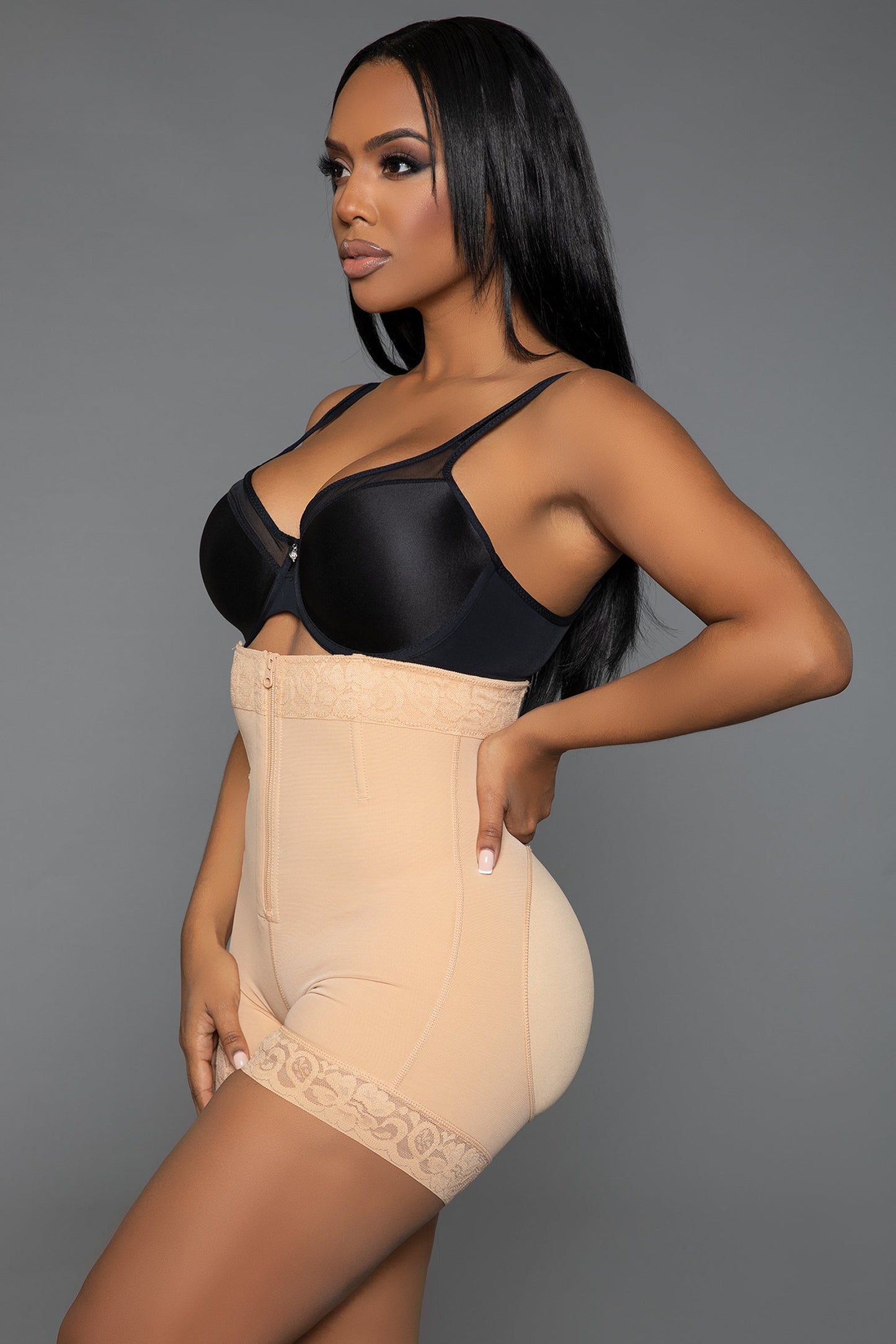 Shapewear 2342 Hug Me Close Bodyshaper Nude