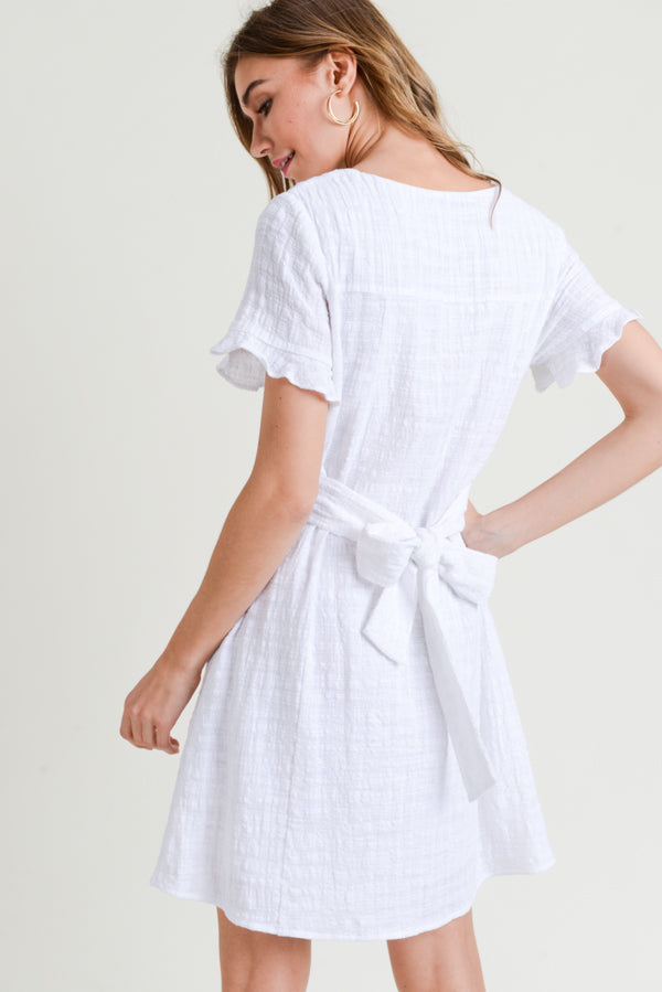Cocktail Dresses Short Sleeve Scoop Neck Button Down Dress Off White