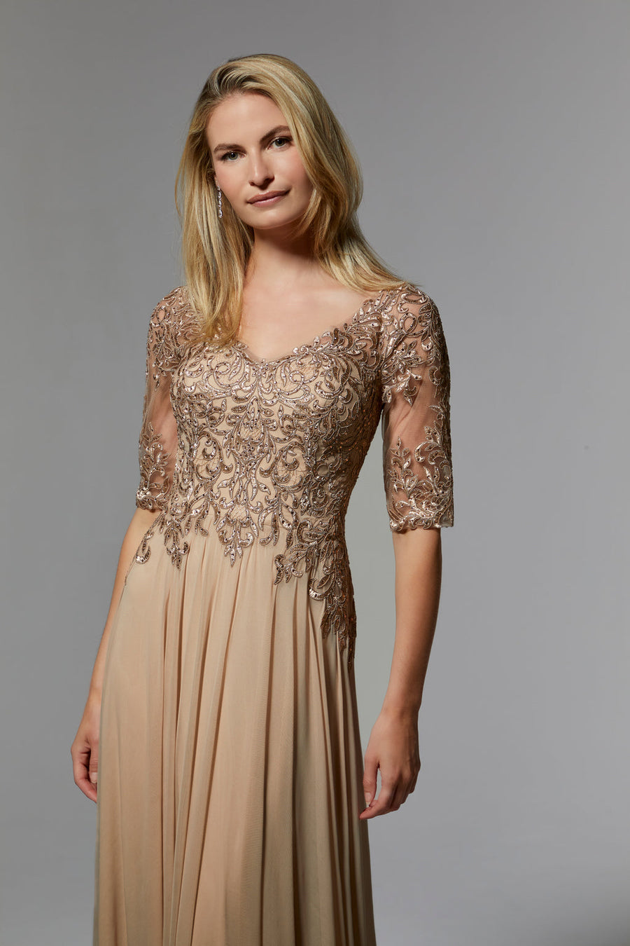 فستان طويل رسمي بمقاسات كبيرة من MGNY Madeline Gardner نيويورك 71805