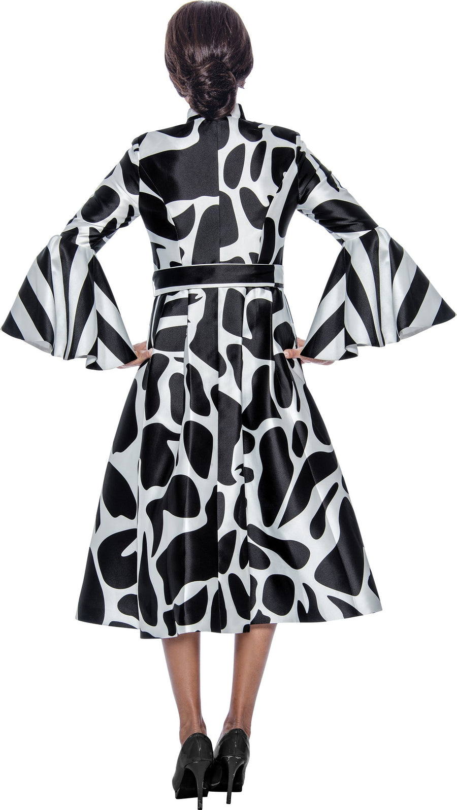 فستان كوكتيل قصير مطبوع عليه صورة والدة العروس من Divine Apparel DN12341