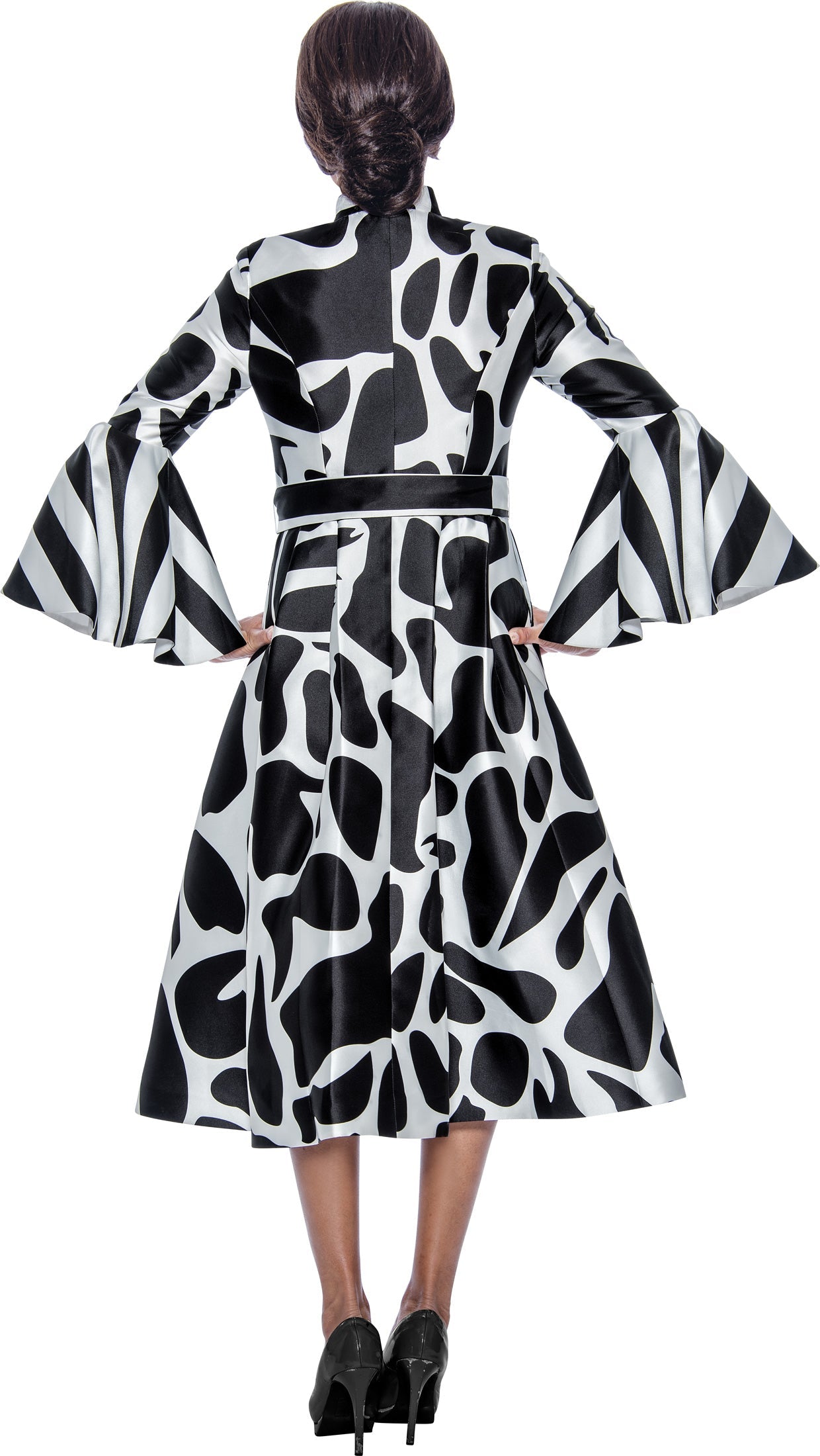 فستان كوكتيل قصير مطبوع عليه صورة والدة العروس من Divine Apparel DN12341
