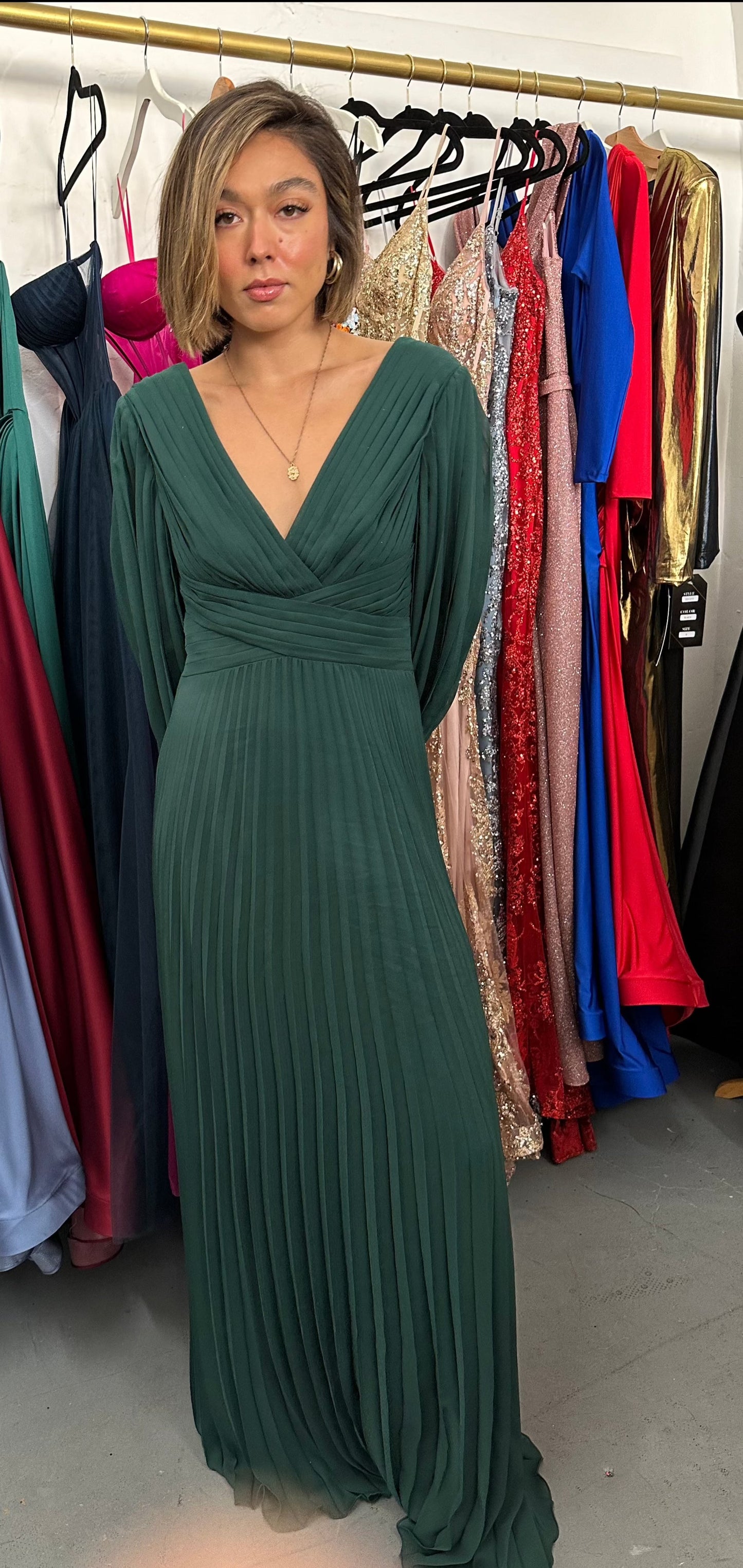 بيع فستان رسمي بأكمام طويلة