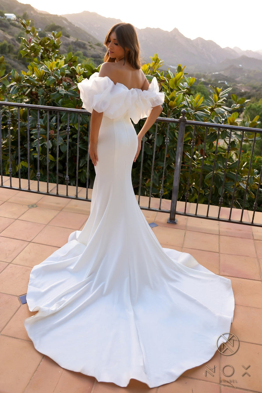 Wedding Dresses Fitted Long Wedding Dress White