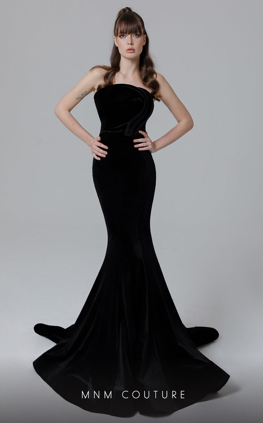 Formal Dresses Fitted Long Formal Pleated Velvet Evening Dress Black