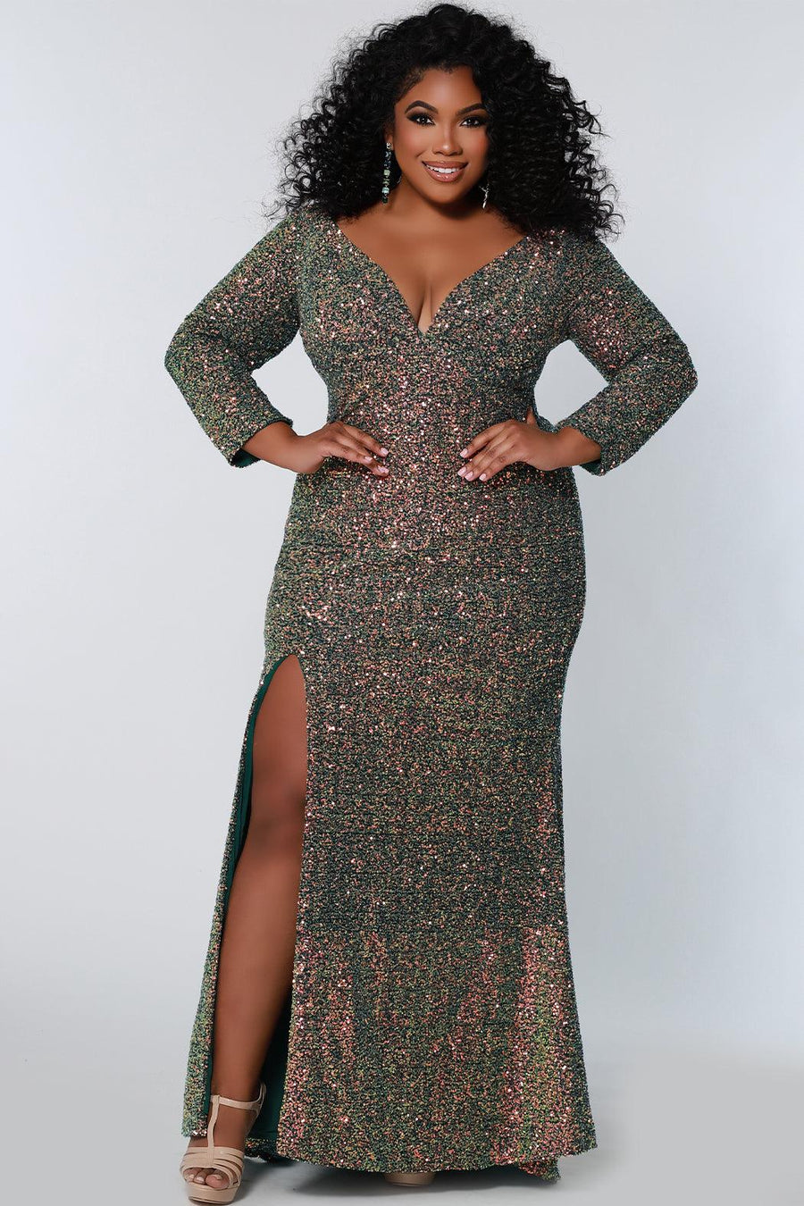 Long Sleeve Plus Size Formal Dress Green Surge