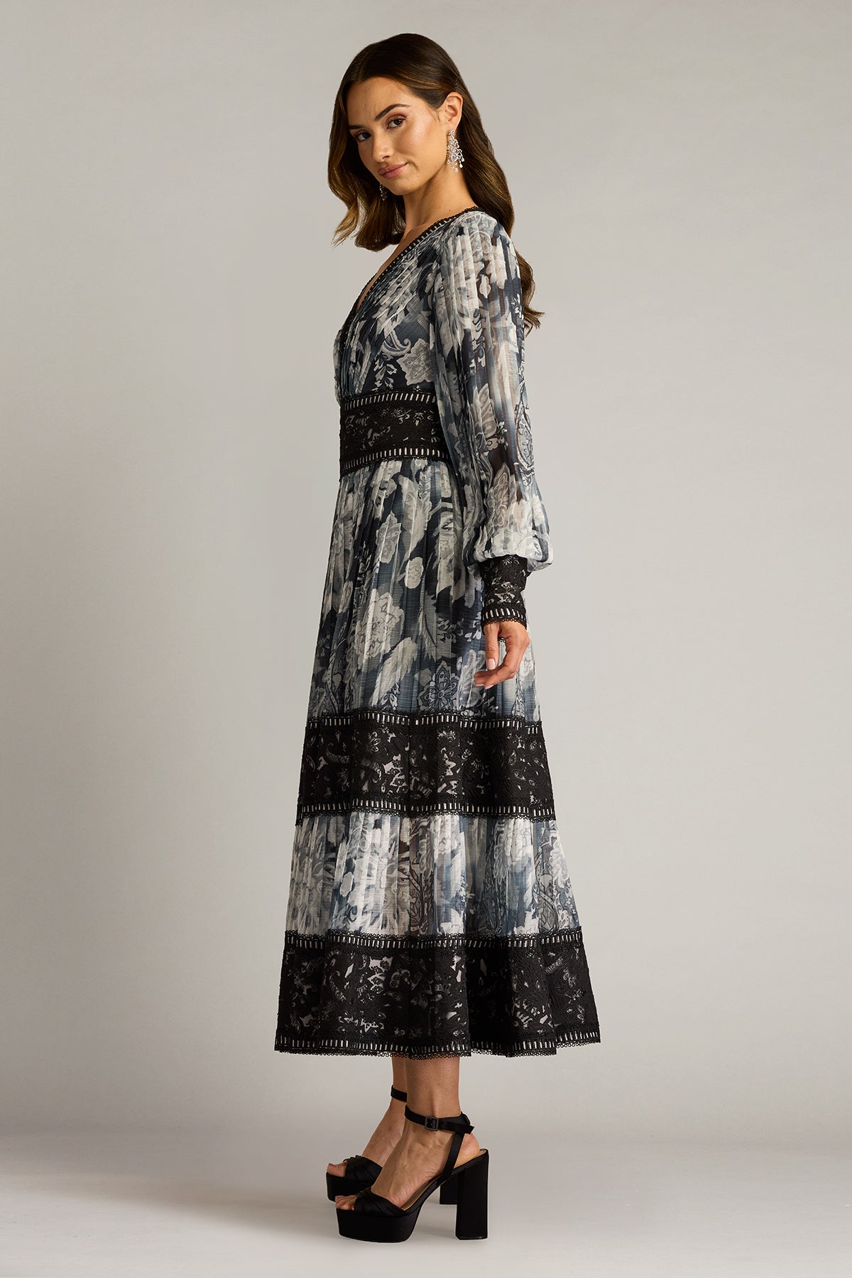 Formal Dresses Long Sleeve Formal Pleated Midi Length Dress Ivory Black