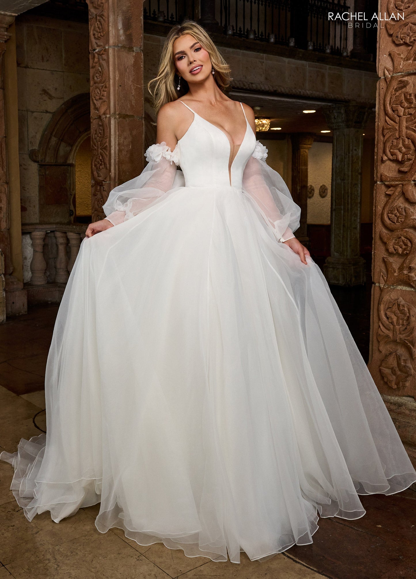 Wedding Dresses A Line Bridal Gown Long 3D Floral Applique Wedding Dress Ivory