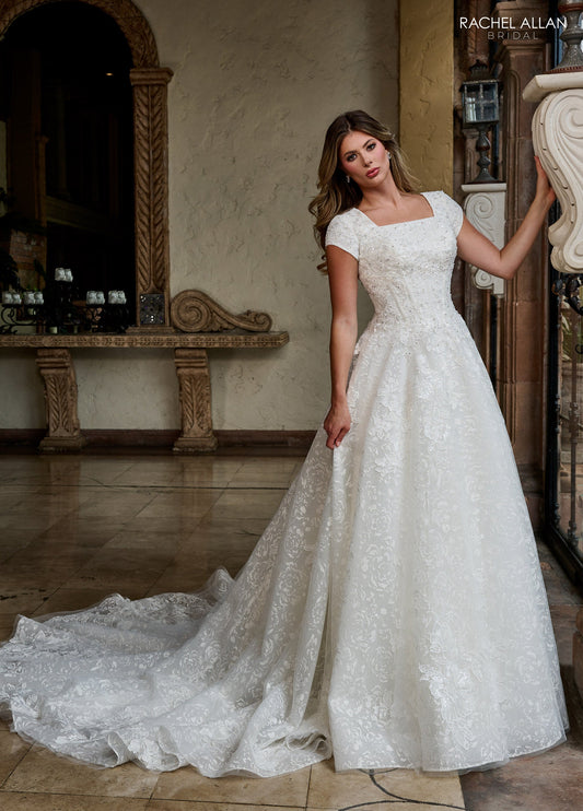 Wedding Dresses Long Beaded Ball Gown Lace Glitter Wedding Dress Ivory