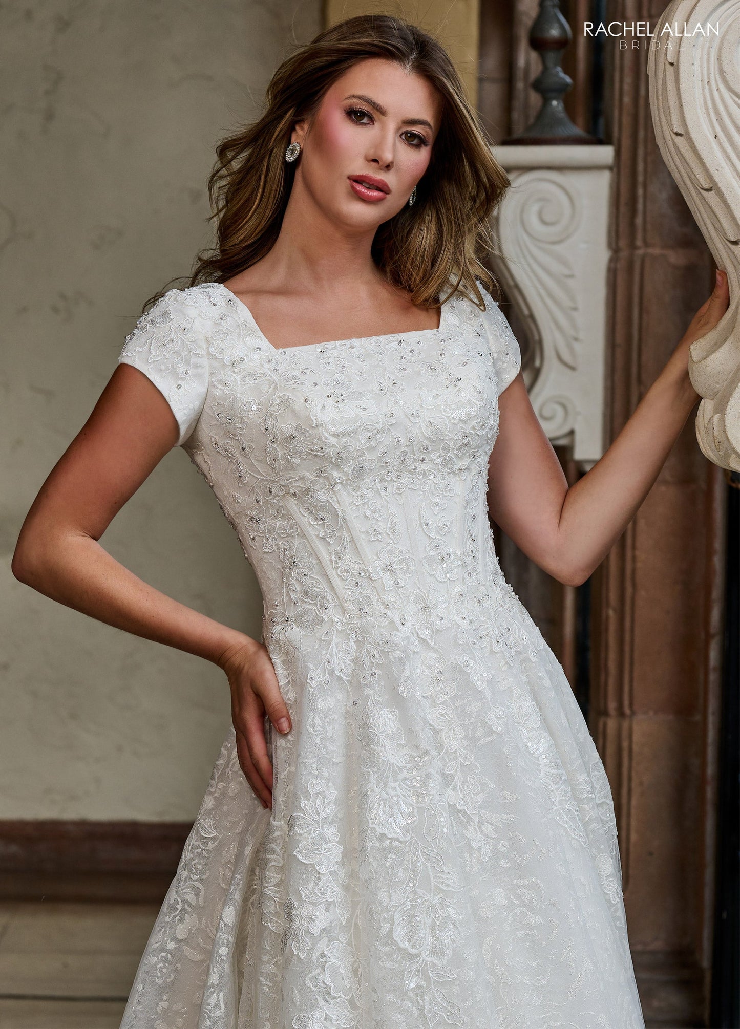 Wedding Dresses Long Beaded Ball Gown Lace Glitter Wedding Dress Ivory